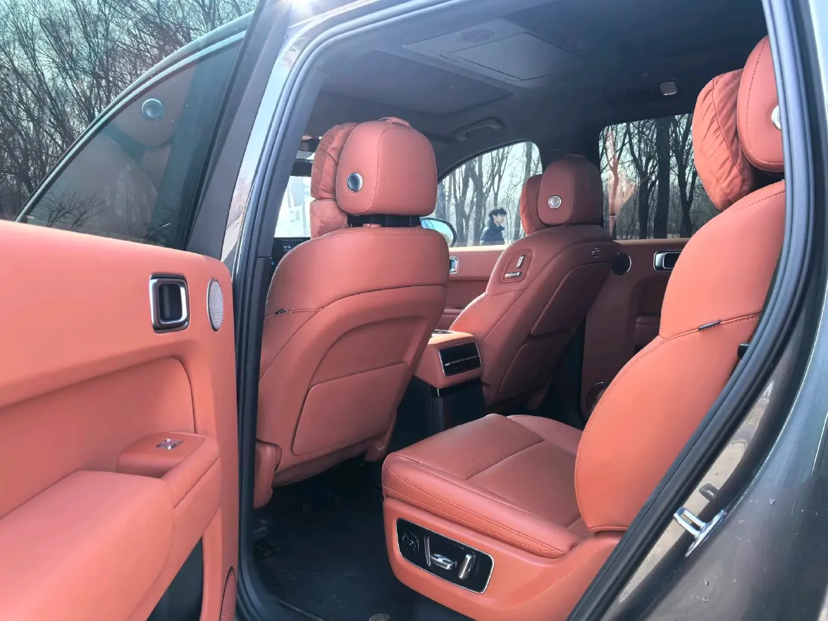 2023 Li L9 Range Extended 154HP REEV 42.6KWH,autocango,china used car exporter,china ev exporter,chinese used car exporter,chinese used ev exporter