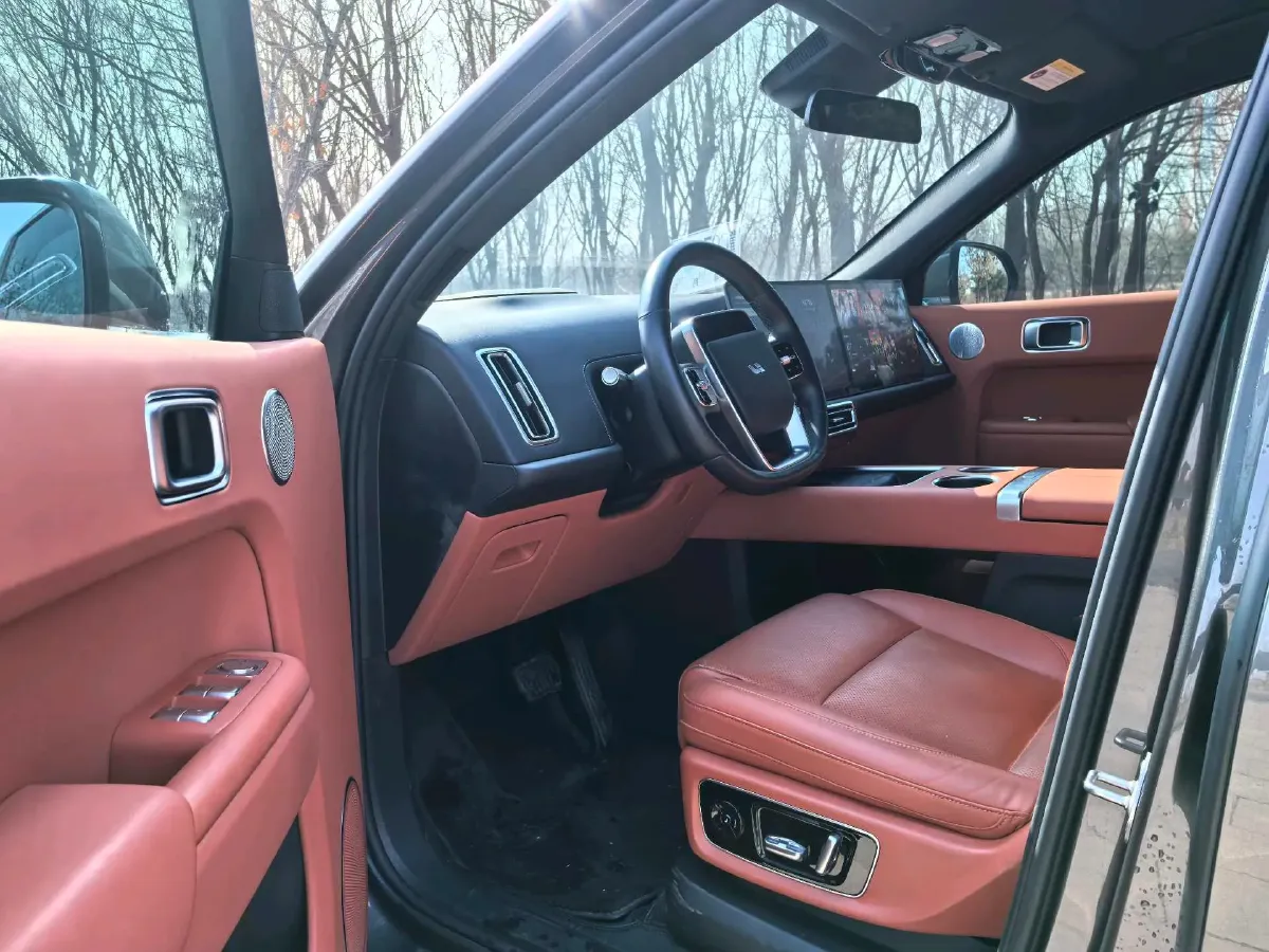 2023 Li L9 Range Extended 154HP REEV 42.6KWH,autocango,china used car exporter,china ev exporter,chinese used car exporter,chinese used ev exporter