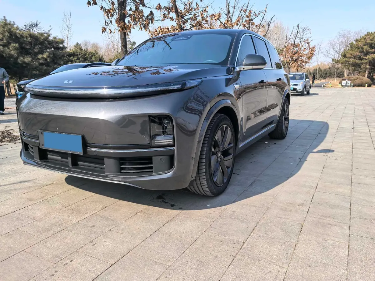 2023 Li L9 Range Extended 154HP REEV 42.6KWH,autocango,china used car exporter,china ev exporter,chinese used car exporter,chinese used ev exporter