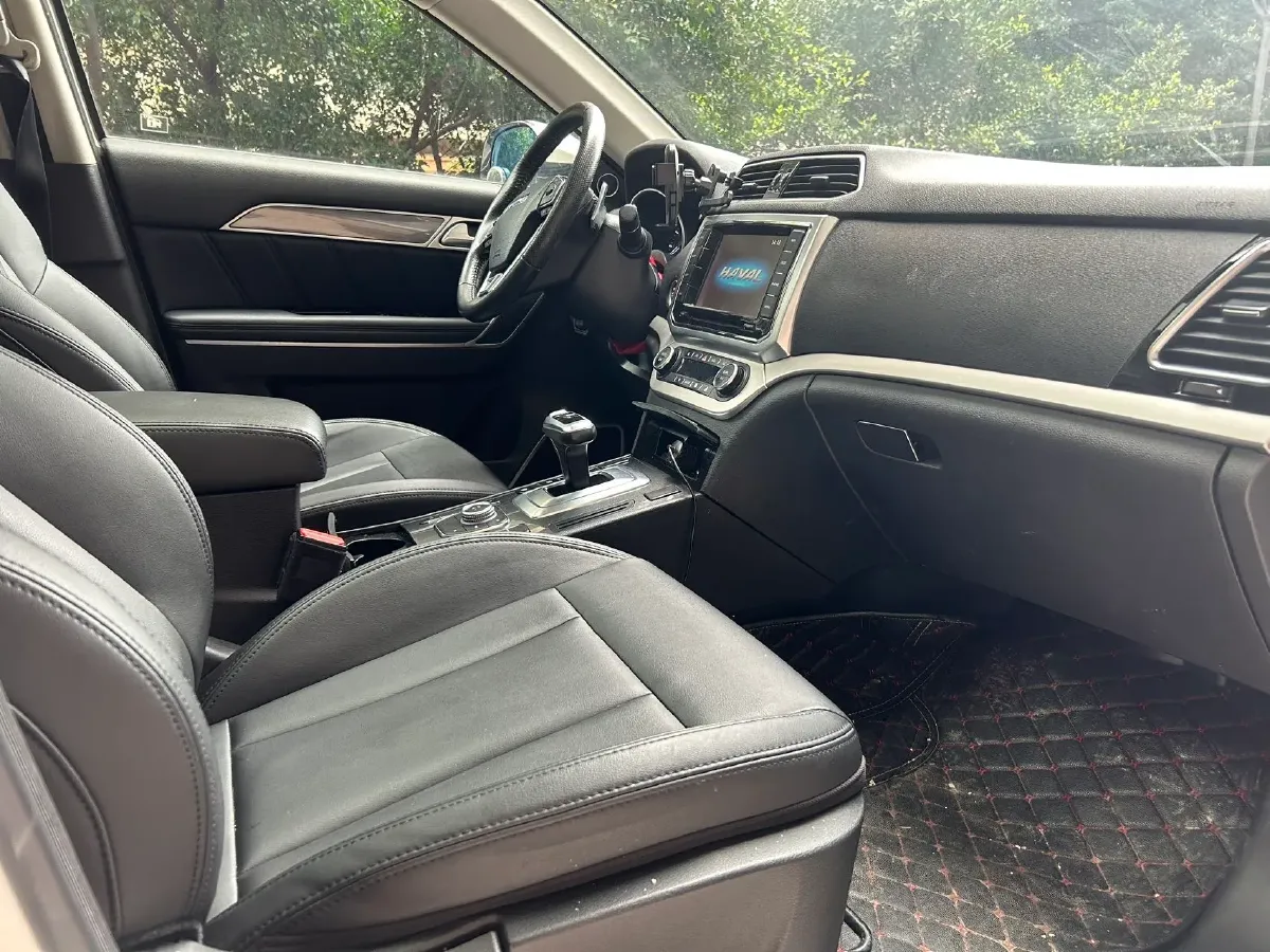 2017 Haval H6 Coupe 2.0T 197HP L4 7DCT,autocango,china used car exporter,china ev exporter,chinese used car exporter,chinese used ev exporter