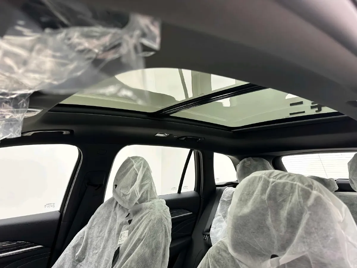 2024 Geely Monjaro 2.0T 218HP L4 7DCT,autocango,china used car exporter,china ev exporter,chinese used car exporter,chinese used ev exporter