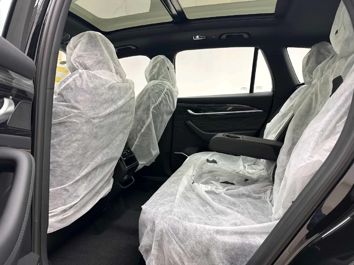 2024 Geely Monjaro 2.0T 218HP L4 7DCT,autocango,china used car exporter,china ev exporter,chinese used car exporter,chinese used ev exporter