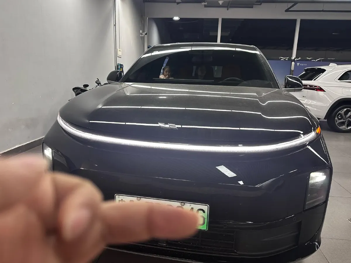 2024 Li L6 Range Extended 154HP L4 REEV 36.8KWH,autocango,china used car exporter,china ev exporter,chinese used car exporter,chinese used ev exporter