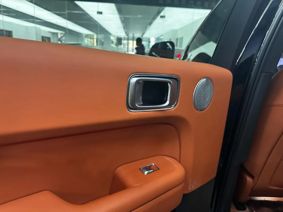 2024 Li L6 Range Extended 154HP L4 REEV 36.8KWH,autocango,china used car exporter,china ev exporter,chinese used car exporter,chinese used ev exporter