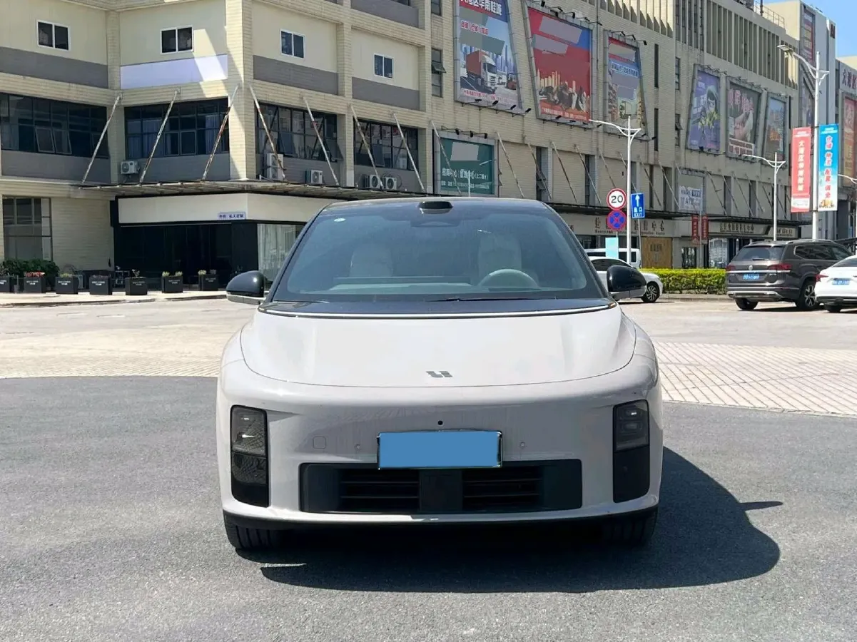 2025 Li i6 BEV,autocango,china used car exporter,china ev exporter,chinese used car exporter,chinese used ev exporter