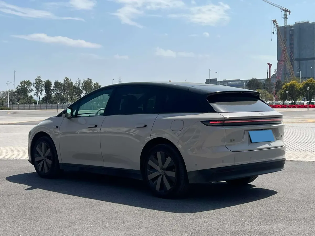 2025 Li i6 BEV,autocango,china used car exporter,china ev exporter,chinese used car exporter,chinese used ev exporter