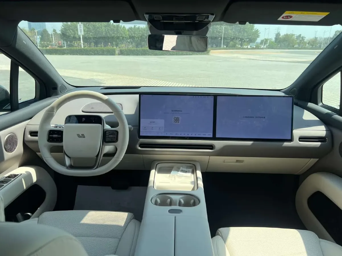 2025 Li i6 BEV,autocango,china used car exporter,china ev exporter,chinese used car exporter,chinese used ev exporter