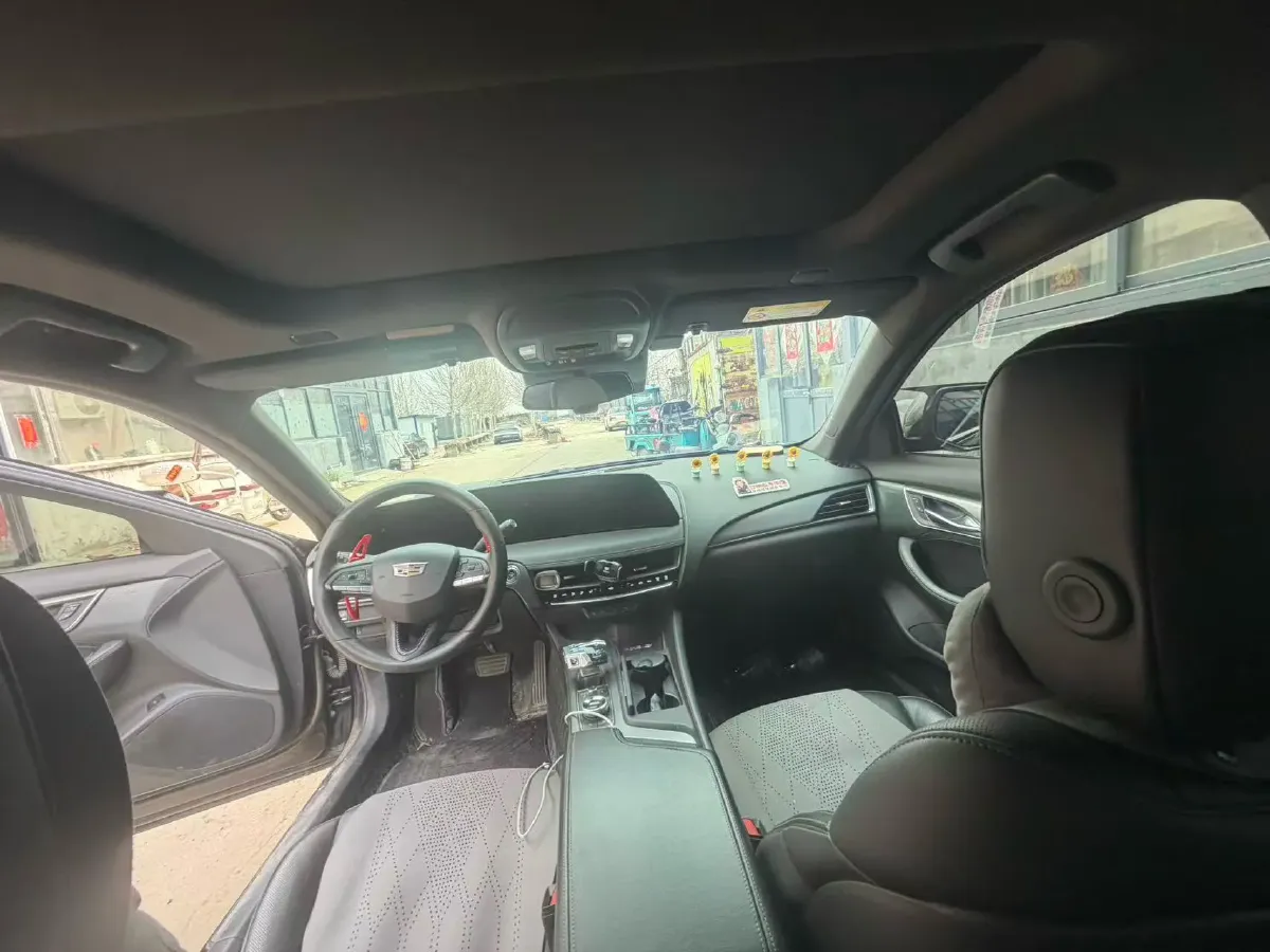 2024 Cadillac CT5 2.0T 237HP L4 10AT,autocango,china used car exporter,china ev exporter,chinese used car exporter,chinese used ev exporter