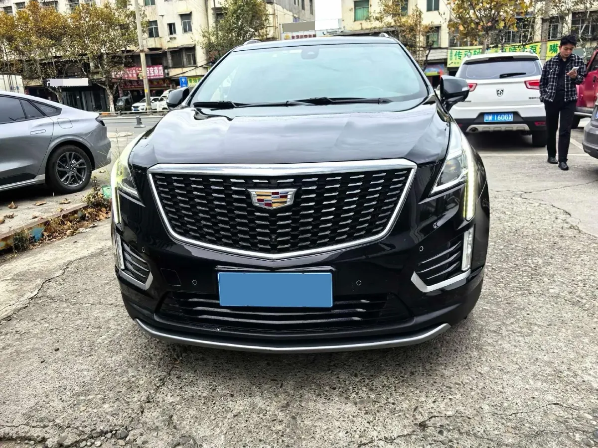 2020 Cadillac XT5 2.0T 237HP L4 9AT,autocango,china used car exporter,china ev exporter,chinese used car exporter,chinese used ev exporter