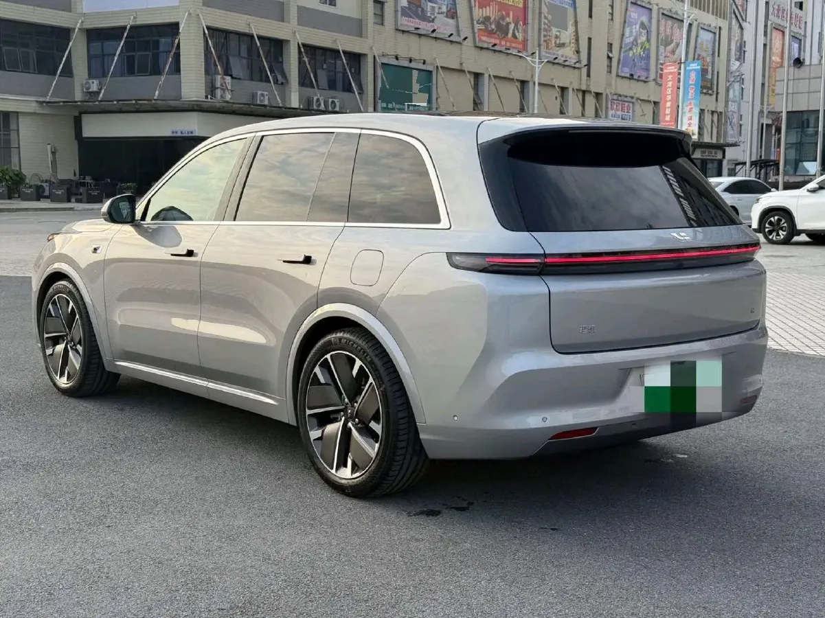 2025 Li L8 Range Extended 154HP REEV,autocango,china used car exporter,china ev exporter,chinese used car exporter,chinese used ev exporter