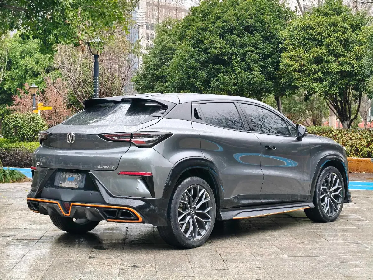 2022 ChangAn UNI-T 1.5T 188HP L4 7DCT,autocango,china used car exporter,china ev exporter,chinese used car exporter,chinese used ev exporter