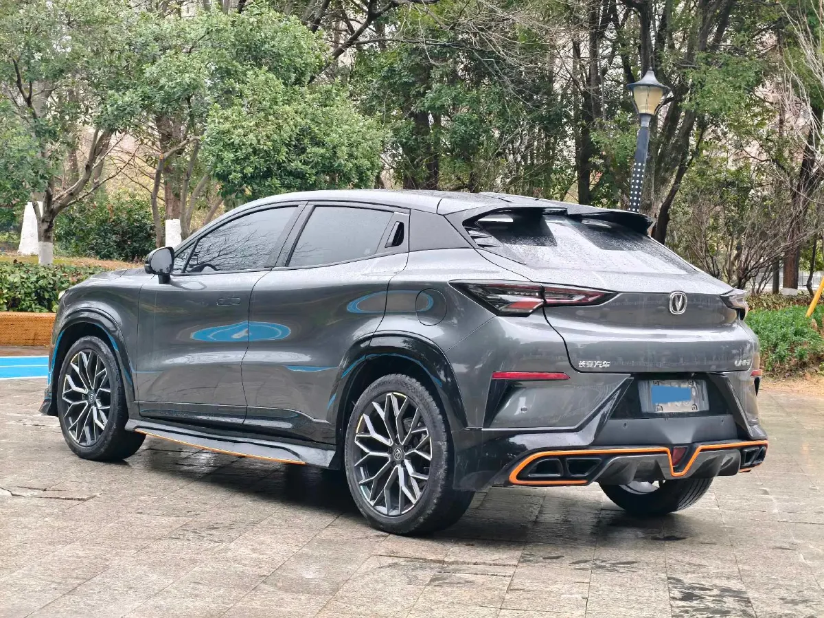 2022 ChangAn UNI-T 1.5T 188HP L4 7DCT,autocango,china used car exporter,china ev exporter,chinese used car exporter,chinese used ev exporter