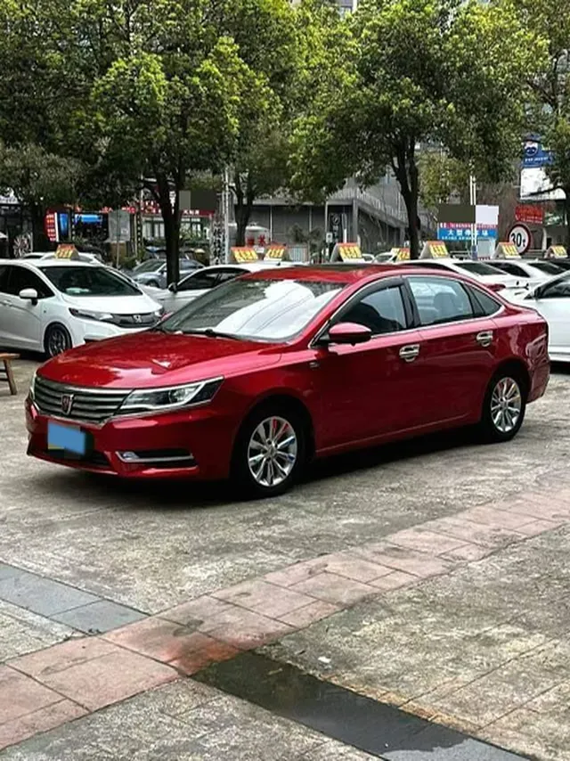 2017 Roewe i6 1.0T 125HP L3 7DCT,autocango,china used car exporter,china ev exporter,chinese used car exporter,chinese used ev exporter