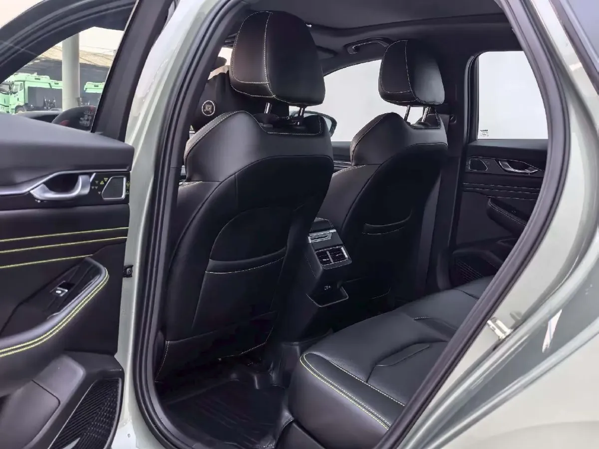 2023 Geely Preface 1.5T 181HP L4 7DCT,autocango,china used car exporter,china ev exporter,chinese used car exporter,chinese used ev exporter