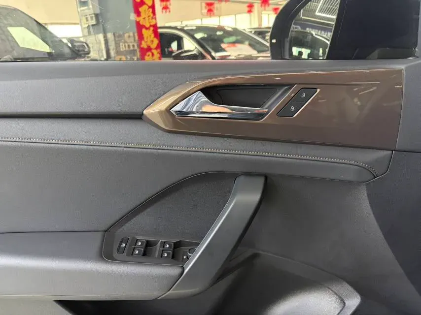 2022 Volkswagen Tharu 1.4T 150HP L4 7DCT,autocango,china used car exporter,china ev exporter,chinese used car exporter,chinese used ev exporter