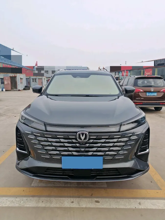2025 ChangAn CS75 Plus 1.5T 188HP L4 8AT,autocango,china used car exporter,china ev exporter,chinese used car exporter,chinese used ev exporter