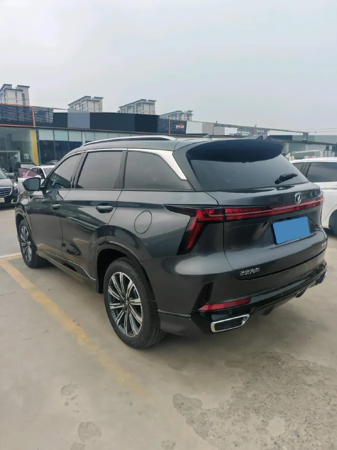 2025 ChangAn CS75 Plus 1.5T 188HP L4 8AT,autocango,china used car exporter,china ev exporter,chinese used car exporter,chinese used ev exporter