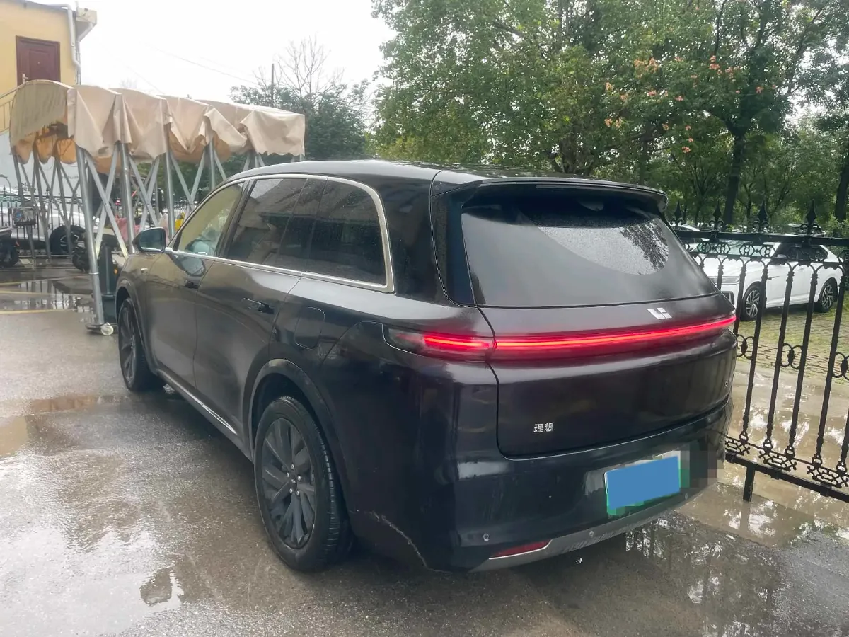 2024 Toyota Granvia 2.5L 189HP L4 E-CVT Hybrid,autocango,china used car exporter,china ev exporter,chinese used car exporter,chinese used ev exporter
