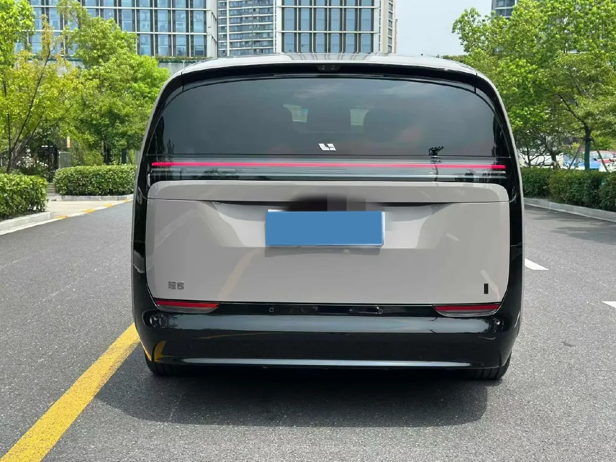 2024 Li MEGA BEV 102.7KWH,autocango,china used car exporter,china ev exporter,chinese used car exporter,chinese used ev exporter