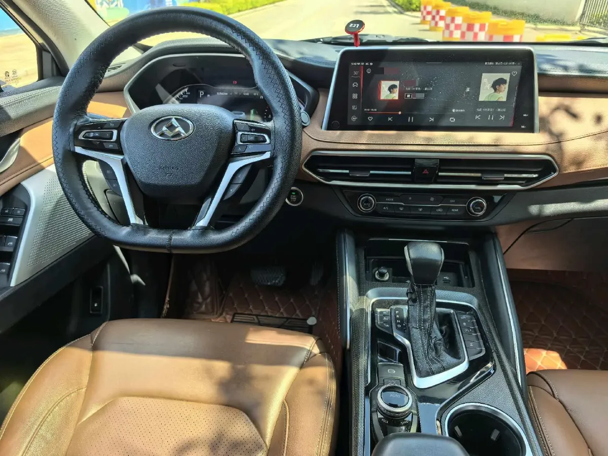 2017 MAXUS D90 2.0T 224HP L4 6AT,autocango,china used car exporter,china ev exporter,chinese used car exporter,chinese used ev exporter