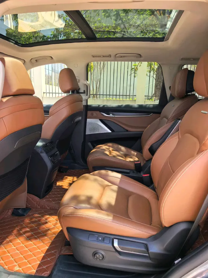 2017 MAXUS D90 2.0T 224HP L4 6AT,autocango,china used car exporter,china ev exporter,chinese used car exporter,chinese used ev exporter