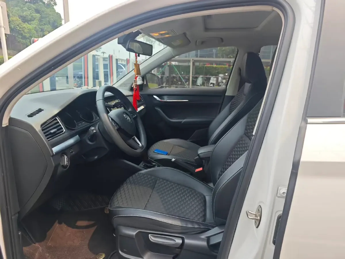 2020 Skoda Kamiq 1.5L 112HP L4 6AT,autocango,china used car exporter,china ev exporter,chinese used car exporter,chinese used ev exporter