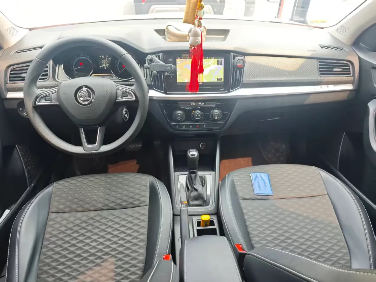 2020 Skoda Kamiq 1.5L 112HP L4 6AT,autocango,china used car exporter,china ev exporter,chinese used car exporter,chinese used ev exporter