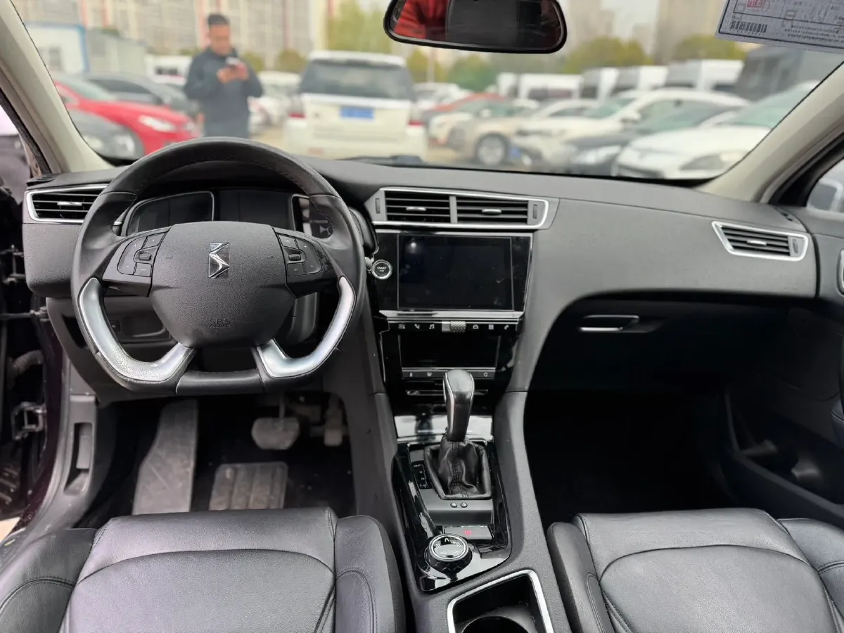 2017 DS 6 1.6T 167HP L4 6AT,autocango,china used car exporter,china ev exporter,chinese used car exporter,chinese used ev exporter