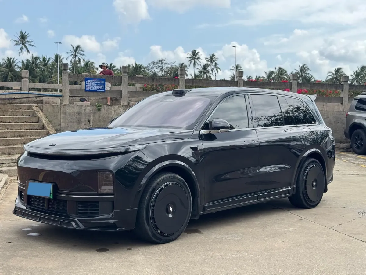 2022 Li L9 Range Extended 154HP REEV 42.6KWH,autocango,china used car exporter,china ev exporter,chinese used car exporter,chinese used ev exporter