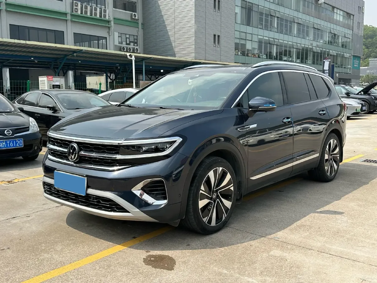 2021 Volkswagen Talagon 2.0T 220HP L4 7DCT,autocango,china used car exporter,china ev exporter,chinese used car exporter,chinese used ev exporter