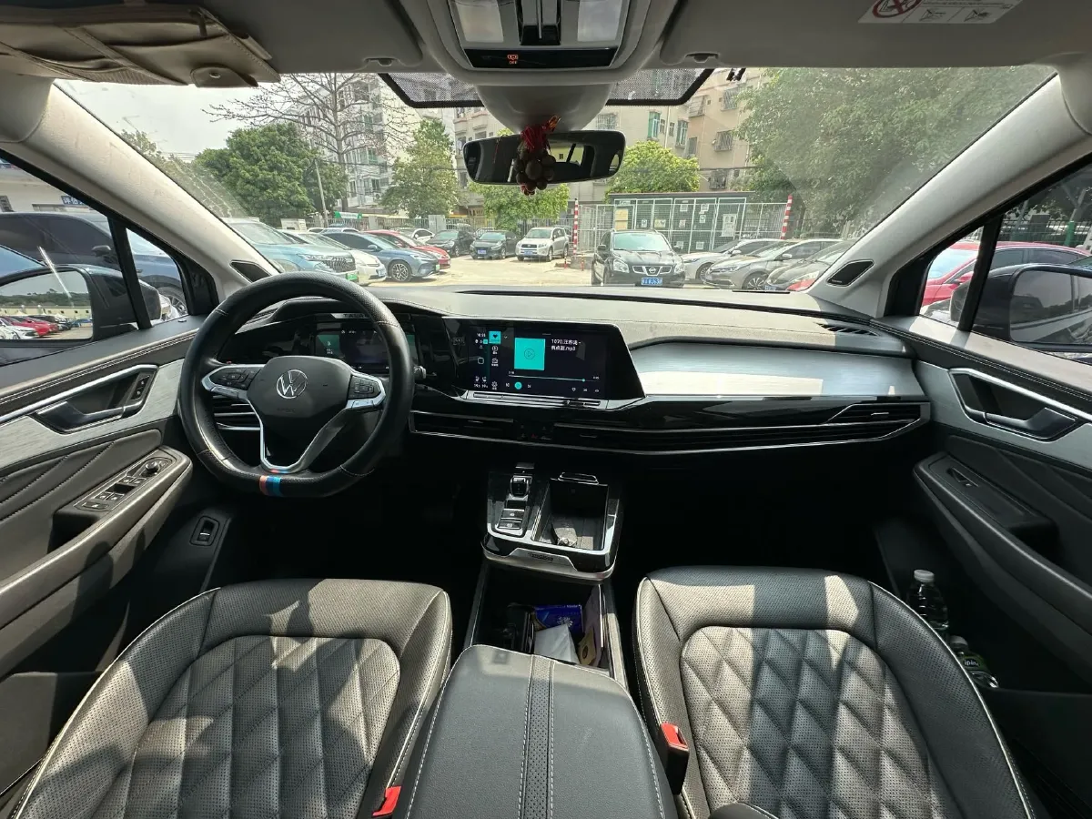 2021 Volkswagen Talagon 2.0T 220HP L4 7DCT,autocango,china used car exporter,china ev exporter,chinese used car exporter,chinese used ev exporter