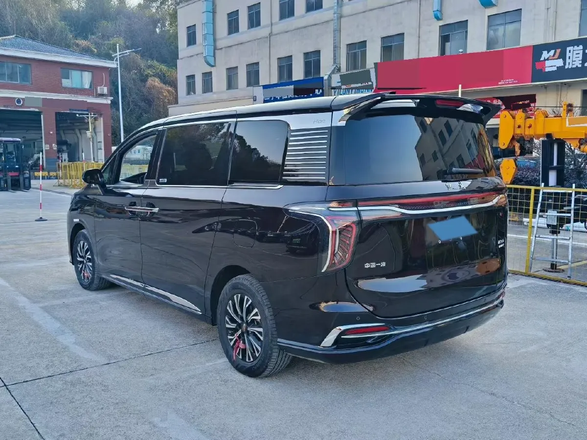 2023 HongQi HQ9 2.0T 252HP L4 8AT,autocango,china used car exporter,china ev exporter,chinese used car exporter,chinese used ev exporter