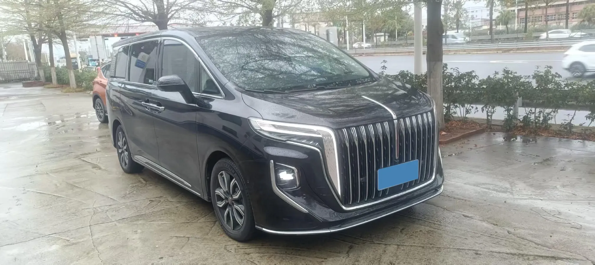 2023 HongQi HQ9 2.0T 252HP L4 8AT,autocango,china used car exporter,china ev exporter,chinese used car exporter,chinese used ev exporter