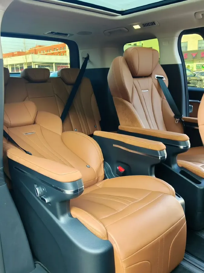 2023 HongQi HQ9 2.0T 252HP L4 8AT,autocango,china used car exporter,china ev exporter,chinese used car exporter,chinese used ev exporter