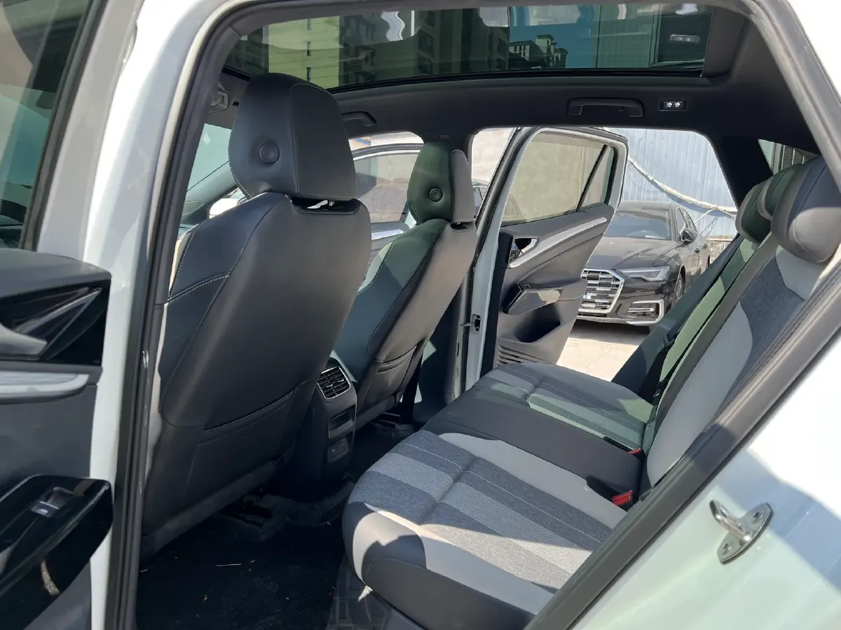 2024 Volkswagen ID.4 Crozz BEV 55.7KWH,autocango,china used car exporter,china ev exporter,chinese used car exporter,chinese used ev exporter