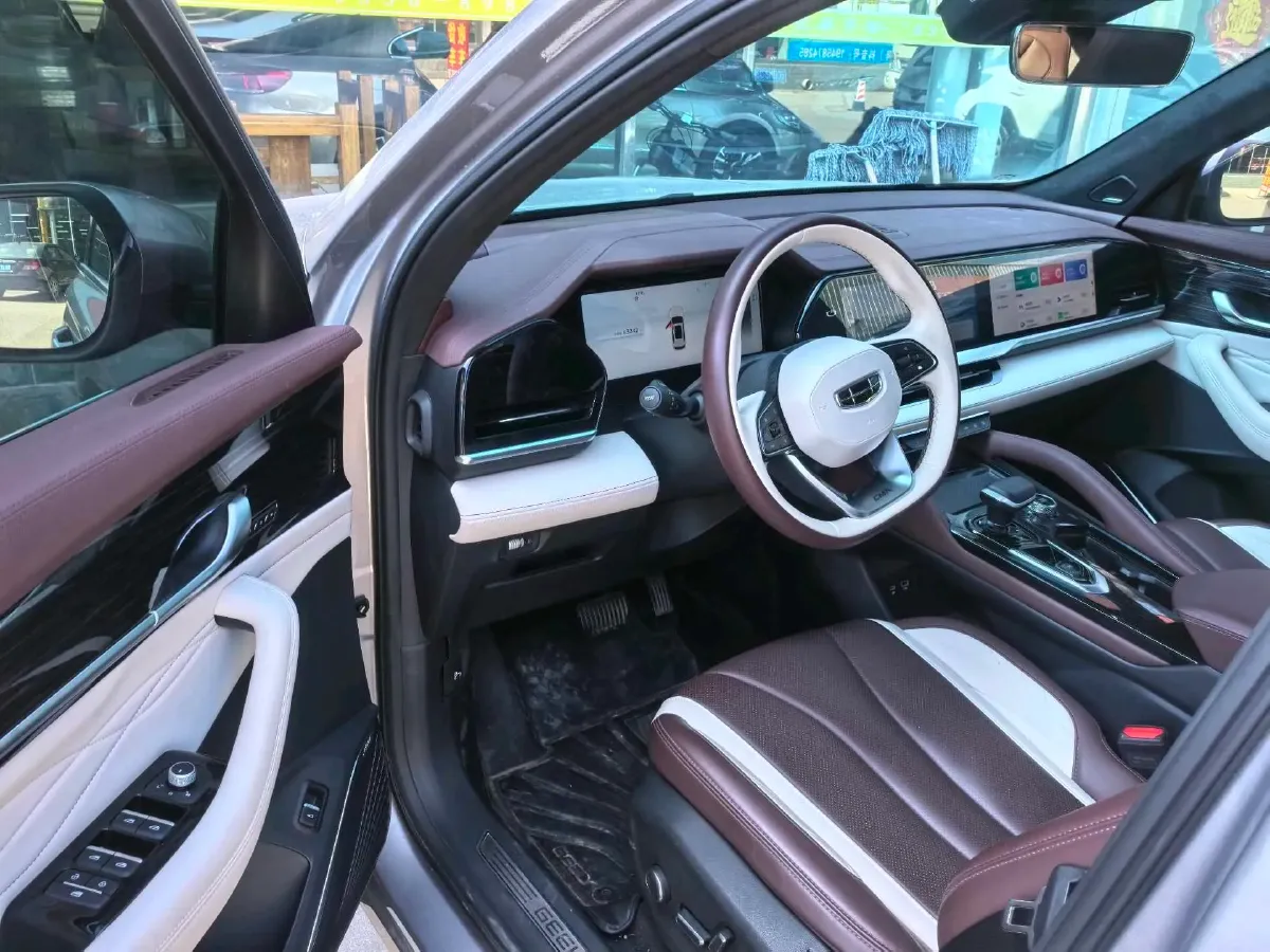 2021 Geely Monjaro 2.0T 218HP L4 7DCT,autocango,china used car exporter,china ev exporter,chinese used car exporter,chinese used ev exporter