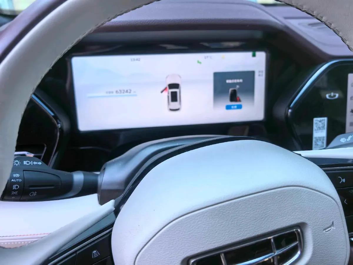 2021 Geely Monjaro 2.0T 218HP L4 7DCT,autocango,china used car exporter,china ev exporter,chinese used car exporter,chinese used ev exporter