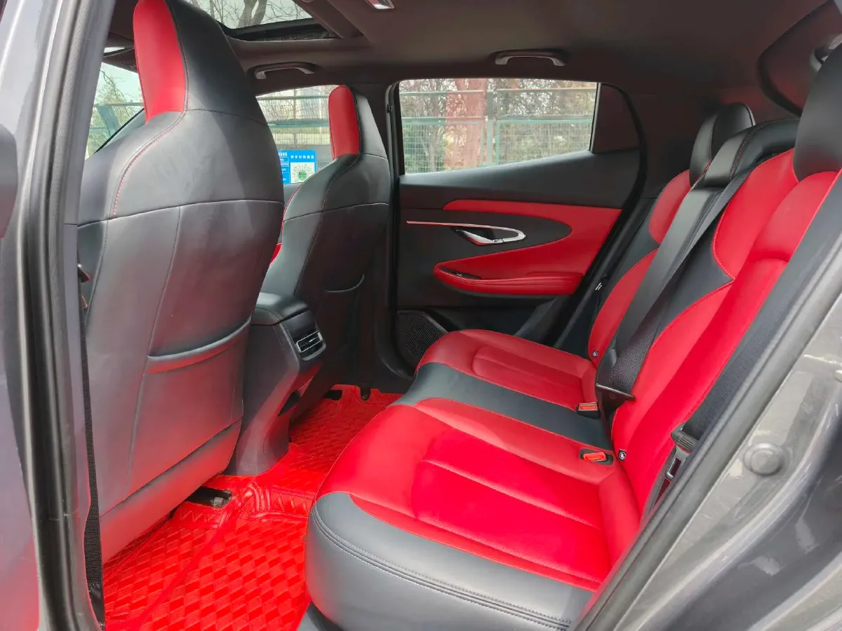 2020 ChangAn UNI-T 1.5T 180HP L4 7DCT,autocango,china used car exporter,china ev exporter,chinese used car exporter,chinese used ev exporter