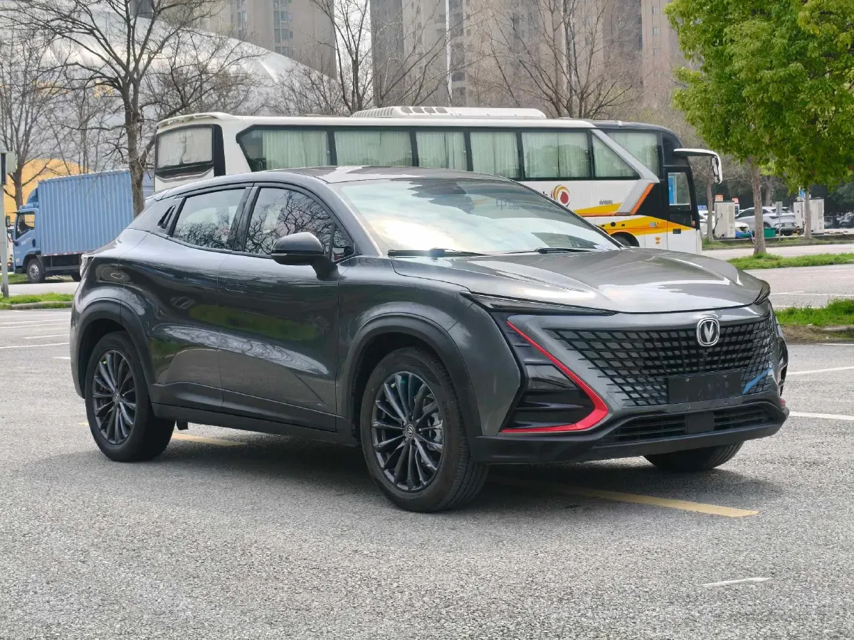 2020 ChangAn UNI-T 1.5T 180HP L4 7DCT,autocango,china used car exporter,china ev exporter,chinese used car exporter,chinese used ev exporter