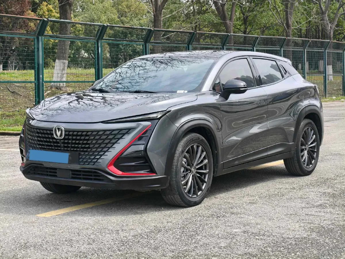 2020 ChangAn UNI-T 1.5T 180HP L4 7DCT,autocango,china used car exporter,china ev exporter,chinese used car exporter,chinese used ev exporter