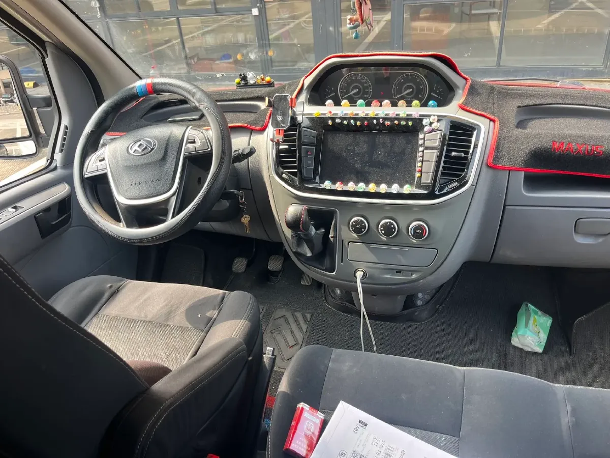 2020 MAXUS XinTu V80 2.5T 136HP L4 6MT,autocango,china used car exporter,china ev exporter,chinese used car exporter,chinese used ev exporter