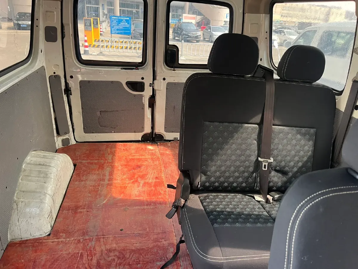 2020 MAXUS XinTu V80 2.5T 136HP L4 6MT,autocango,china used car exporter,china ev exporter,chinese used car exporter,chinese used ev exporter