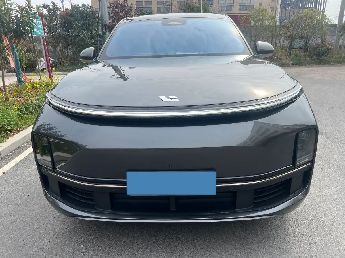 2023 Li L8 Range Extended 154HP REEV 40.9KWH,autocango,china used car exporter,china ev exporter,chinese used car exporter,chinese used ev exporter