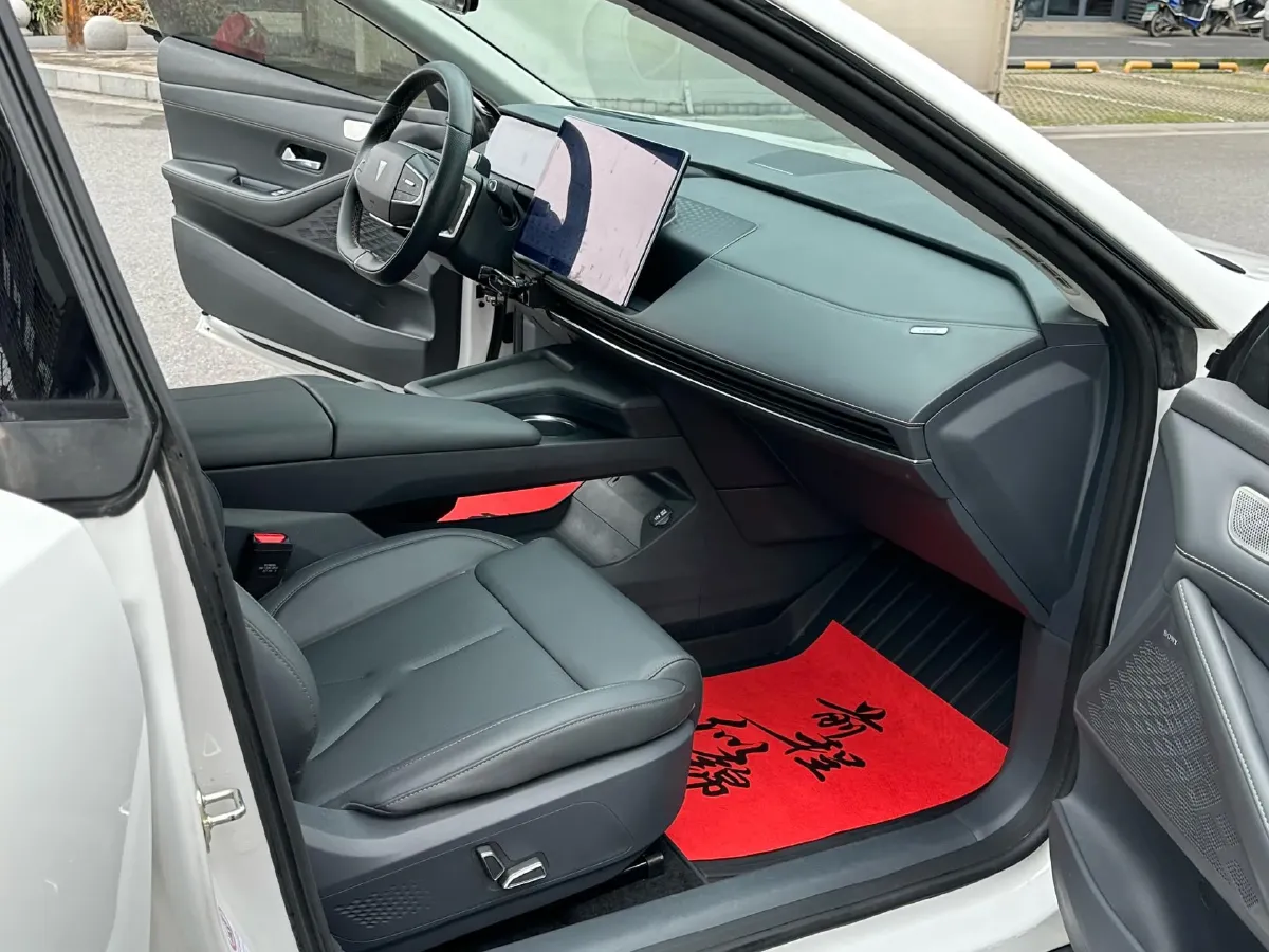 2022 DongFeng Forthing LingZhi EV BEV 68.4KWH,autocango,china used car exporter,china ev exporter,chinese used car exporter,chinese used ev exporter