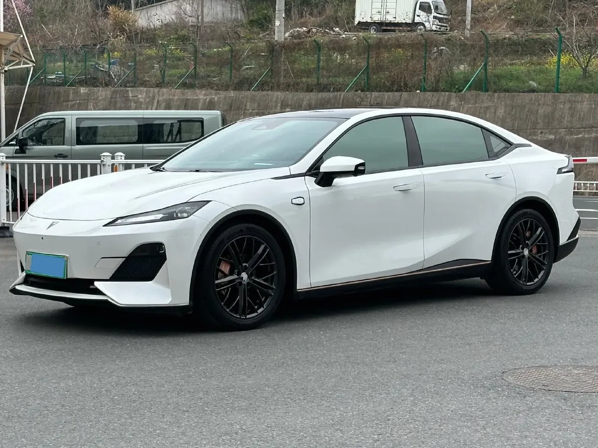 2022 DongFeng Forthing LingZhi EV BEV 68.4KWH,autocango,china used car exporter,china ev exporter,chinese used car exporter,chinese used ev exporter