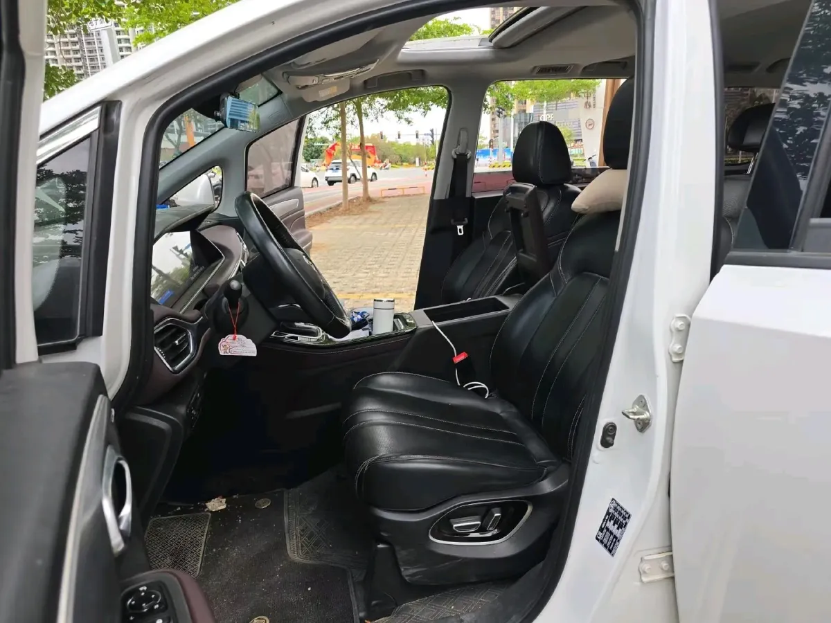 2023 GAC Trumpchi M6 1.5T 177HP L4 7DCT,autocango,china used car exporter,china ev exporter,chinese used car exporter,chinese used ev exporter