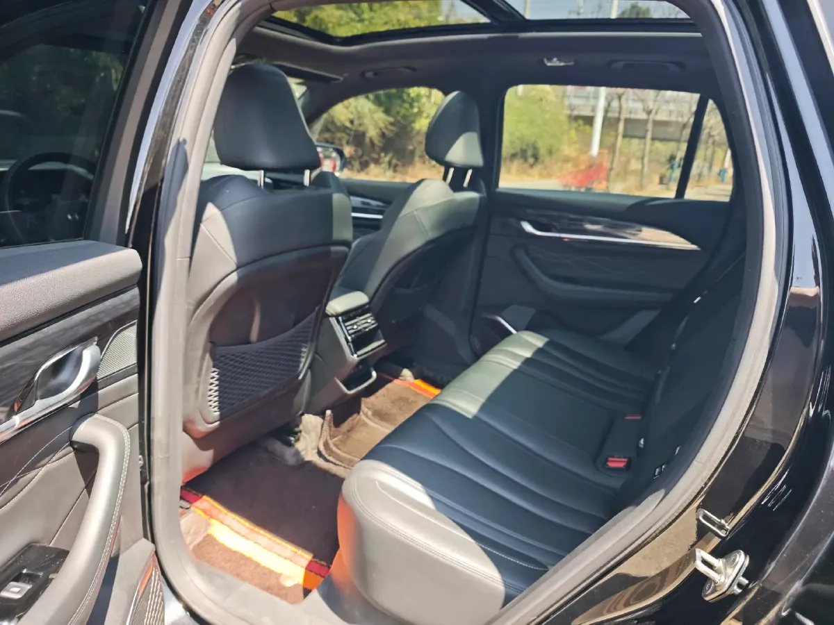 2024 Geely Monjaro 2.0T 218HP L4 7DCT,autocango,china used car exporter,china ev exporter,chinese used car exporter,chinese used ev exporter