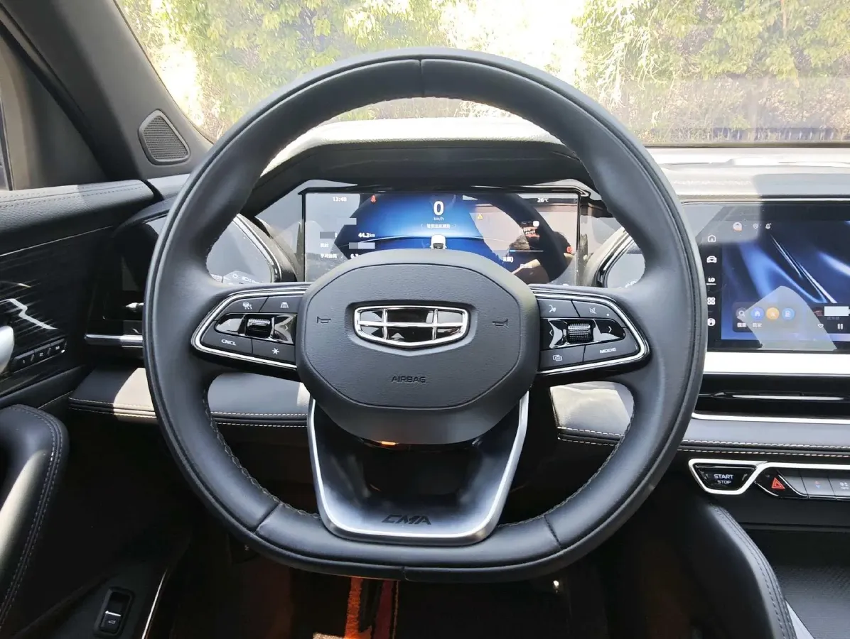 2024 Geely Monjaro 2.0T 218HP L4 7DCT,autocango,china used car exporter,china ev exporter,chinese used car exporter,chinese used ev exporter