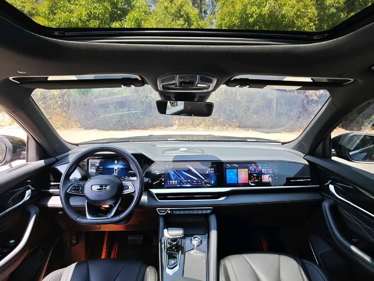 2024 Geely Monjaro 2.0T 218HP L4 7DCT,autocango,china used car exporter,china ev exporter,chinese used car exporter,chinese used ev exporter