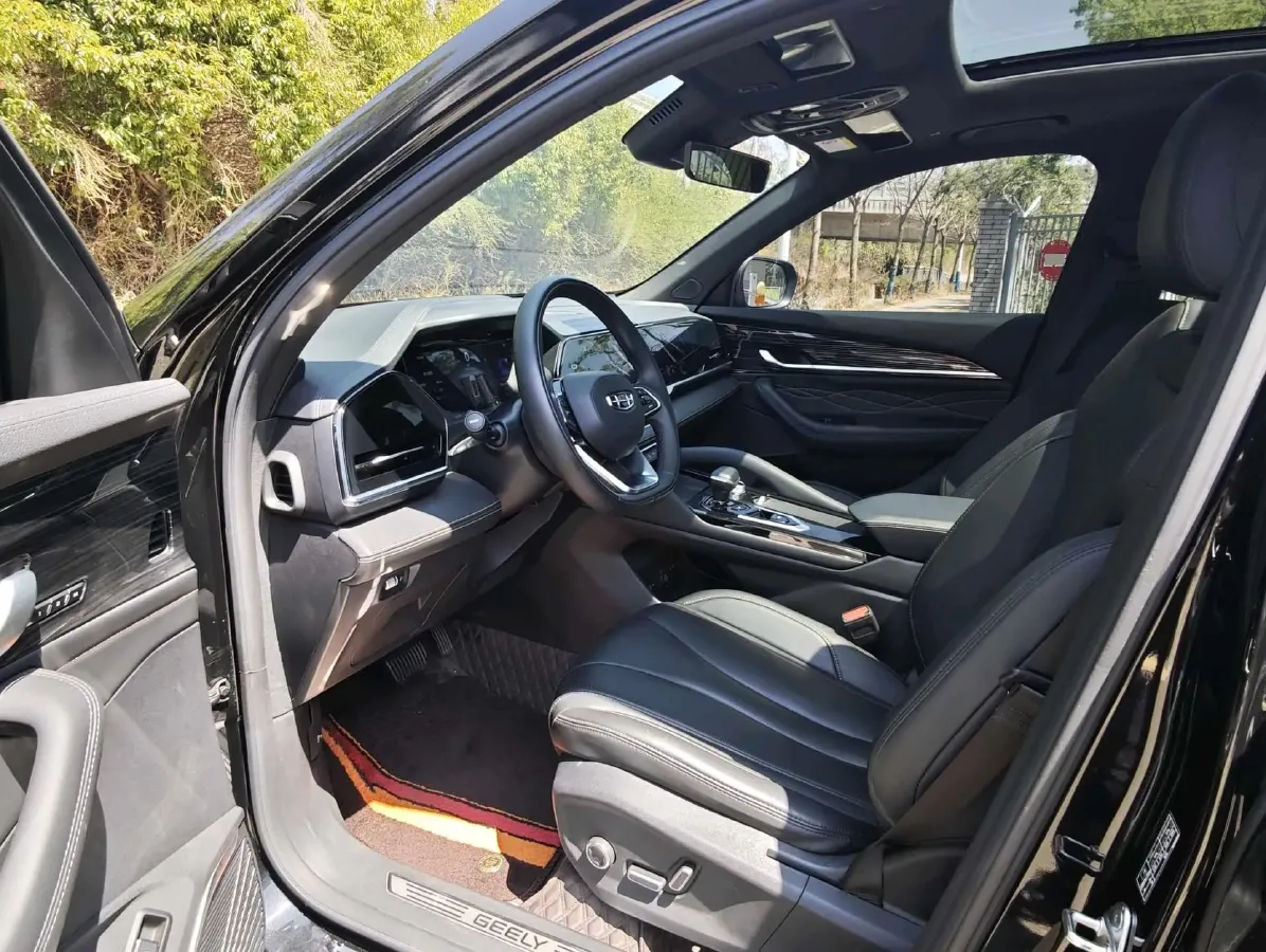 2024 Geely Monjaro 2.0T 218HP L4 7DCT,autocango,china used car exporter,china ev exporter,chinese used car exporter,chinese used ev exporter